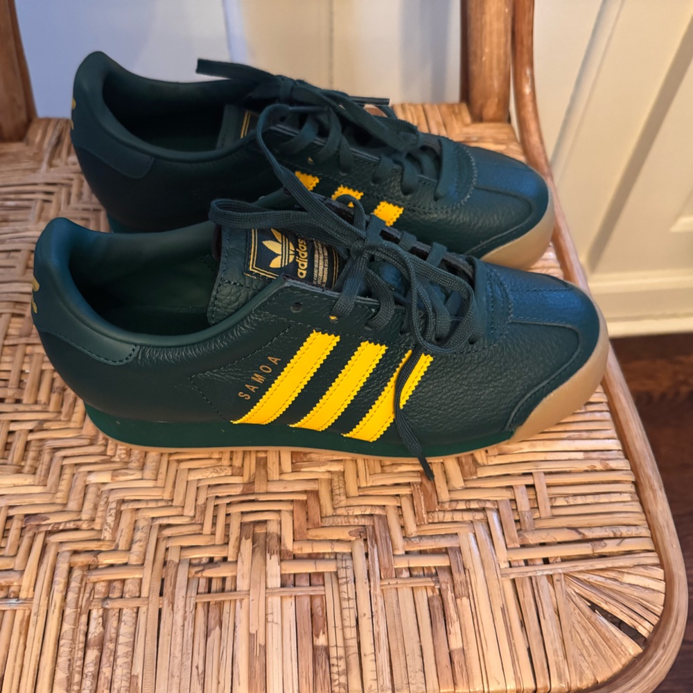 NWOB Adidas Samoa Dark Green Retro Sneakers